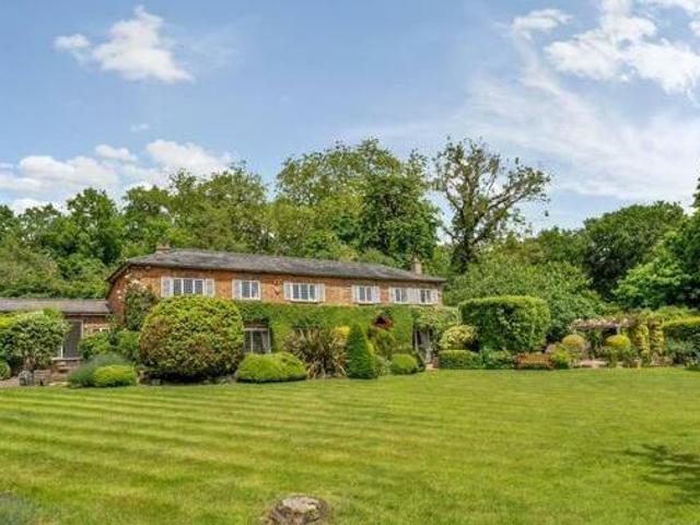 House for sale in Greater London