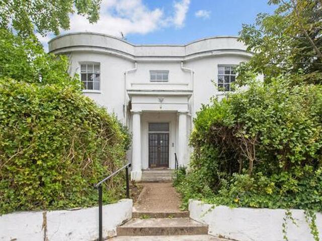 House for sale in Little Stanmore, Greater London