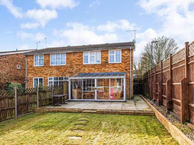 House for sale in Little Stanmore, Greater London