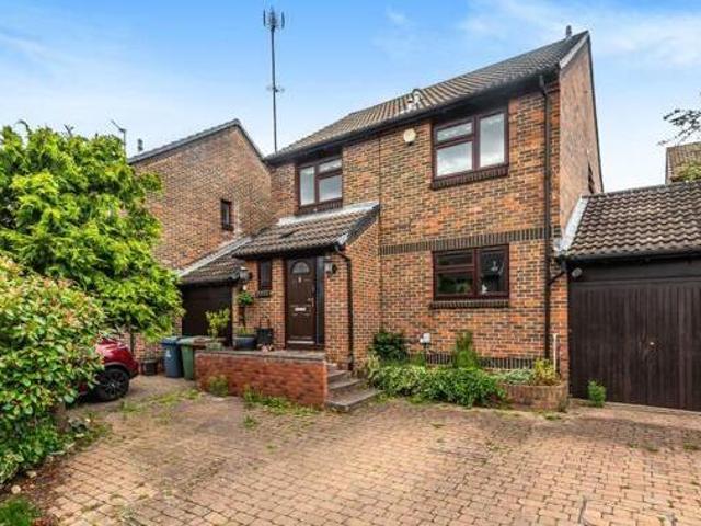 House for sale in Greater London