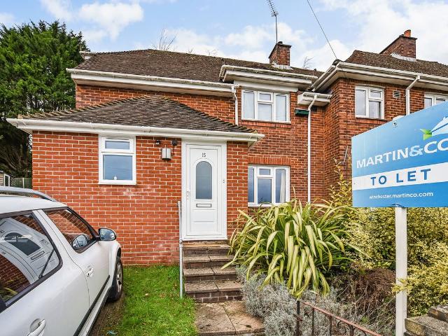 Room for rent in Sleepers' Hill, Hampshire