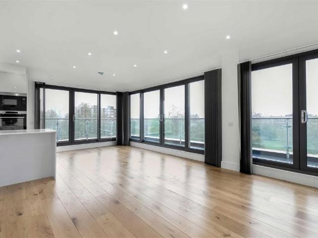 House for rent in Kennington, Greater London