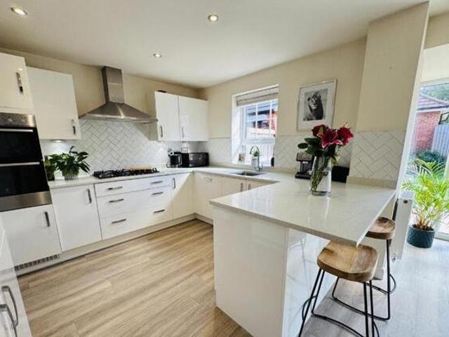 House for rent in Colshaw Farm, Wilmslow