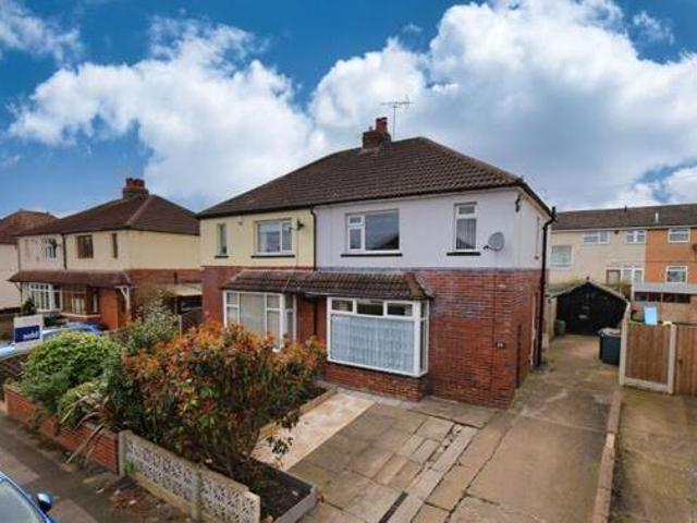 House for sale in Pudsey, West Yorkshire