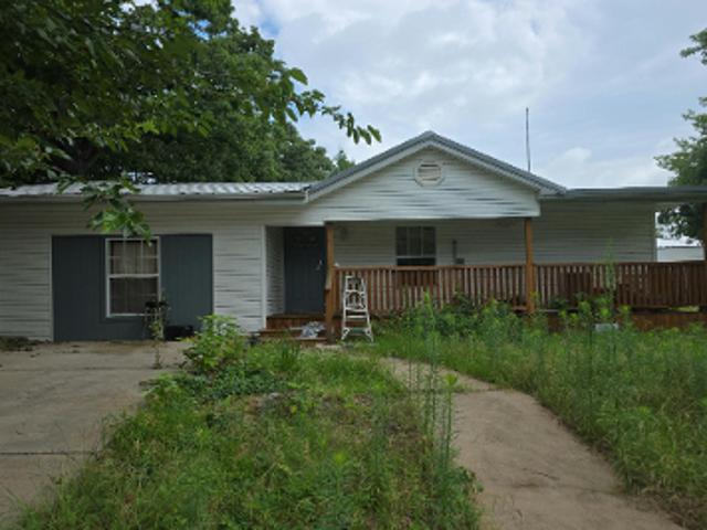 House for sale in Healdton, Carter County