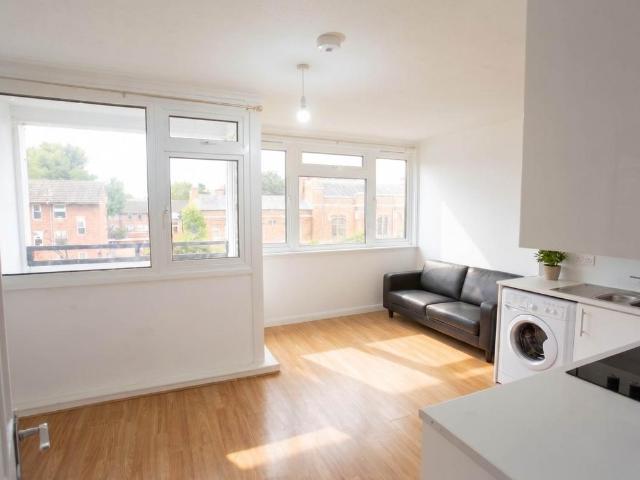 House for rent in Camberwell, Greater London
