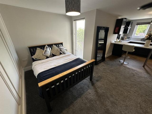 Room for rent in Potters Corner, East Midlands