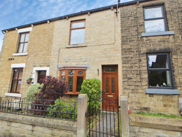House for rent in Charlesworth, East Midlands