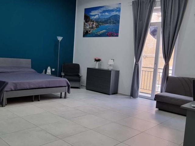 Stanza in affitto a Municipalità 4, Campania
