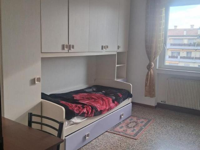 Stanza in affitto a Vicenza, Veneto