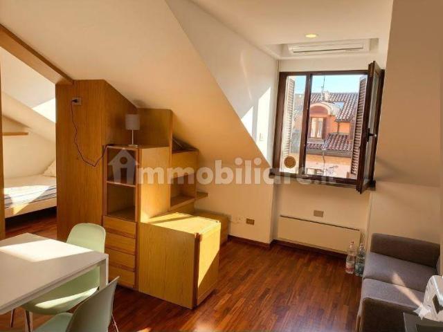 Stanza in affitto a Puglia, Barletta-andria-trani