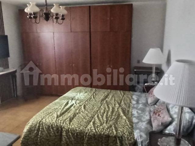Stanza in affitto a Travedona Monate, Lombardia