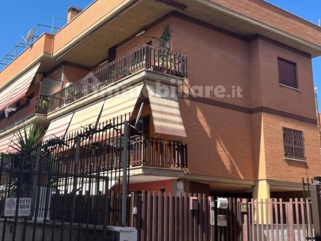 Stanza in affitto a Torre Angela, Roma