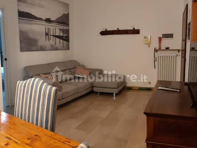 Stanza in affitto a Carrozzone-Betonica, Re