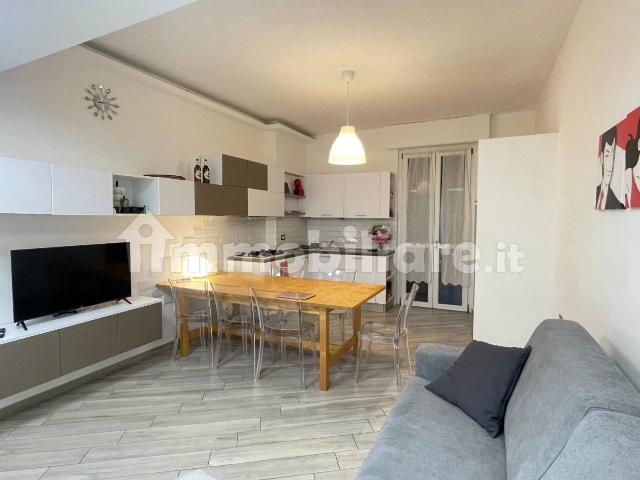 Stanza in affitto a Borgo Molino, Marche