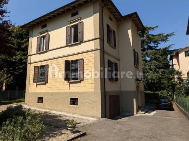 Stanza in affitto a San Pietro esterna, Re