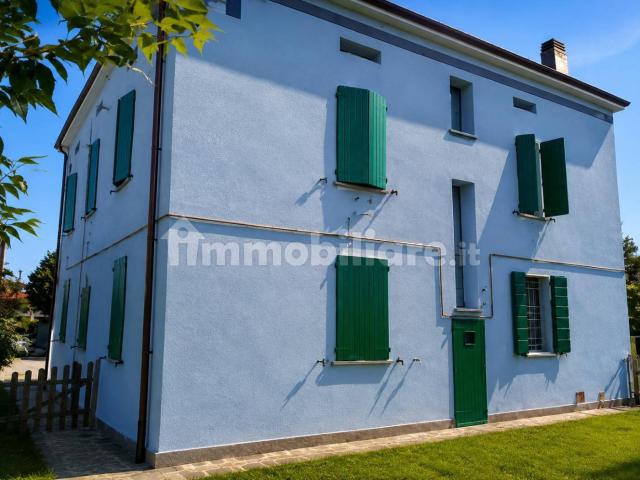 Stanza in affitto a Unione Alto Ferrarese, Cento