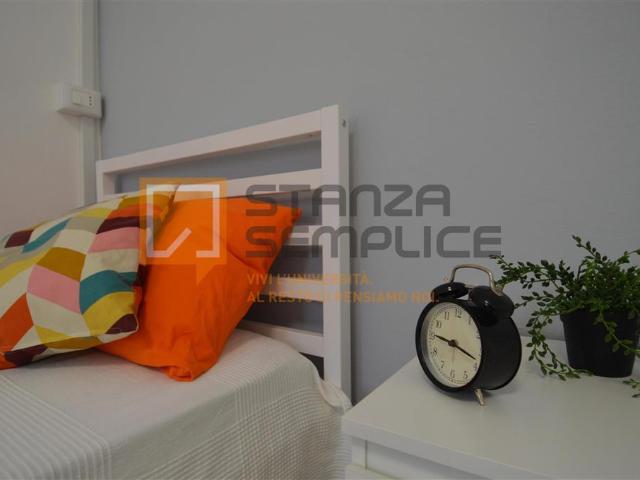 Stanza in affitto a San Giacomo città, Re