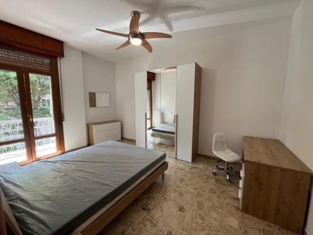 Stanza in affitto a Re, Italia