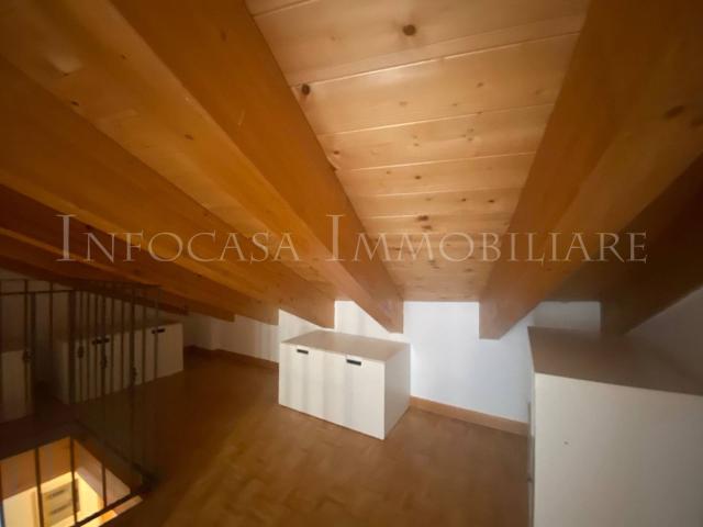 Stanza in affitto a Comunità della Vallagarina, Borgo Sacco