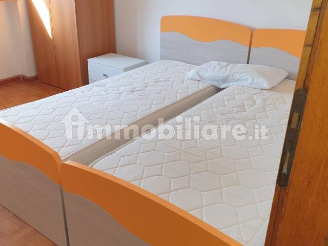 Stanza in affitto a Puglia, Barletta-andria-trani