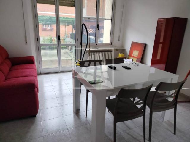 Stanza in affitto a Mirabello, Re
