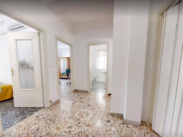 Stanza in affitto a Unione di Comuni della Romagna Forlivese, Quattro