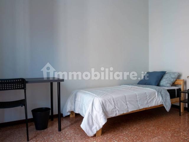 Stanza in affitto a Zona Ovest, Brescia