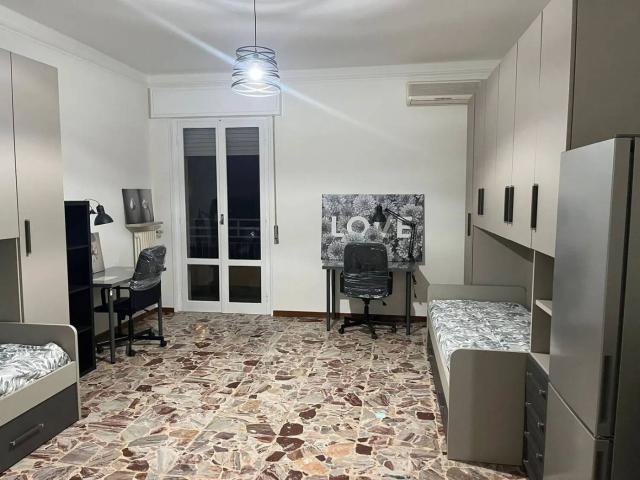 Stanza in affitto a Carrara, Toscana