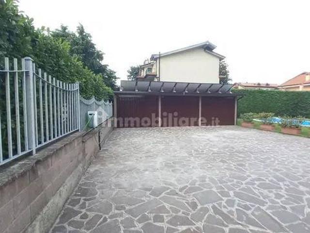 Stanza in affitto a Trezzano Rosa, Lombardia