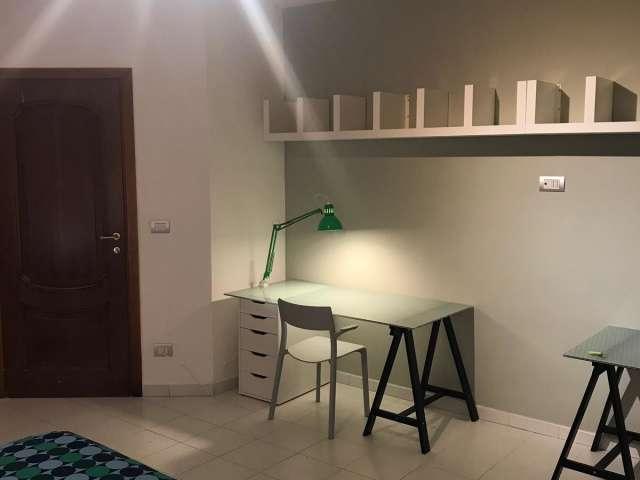 Stanza in affitto a Municipalità 2, Mercato