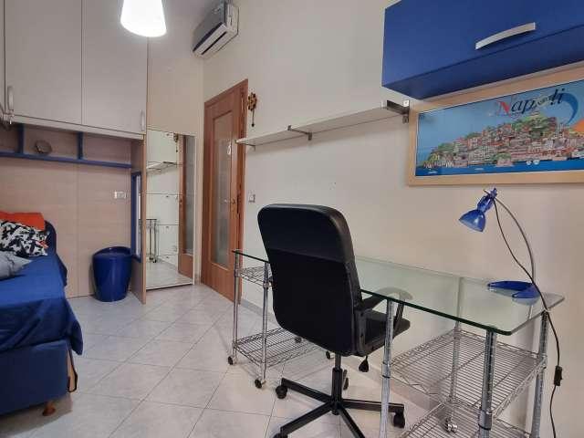 Stanza in affitto a Municipalità 10, Campania