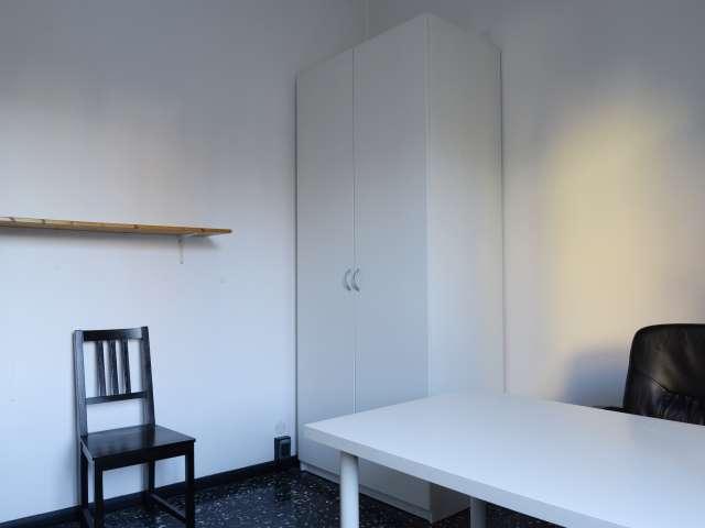 Stanza in affitto a Municipio 9, Milano