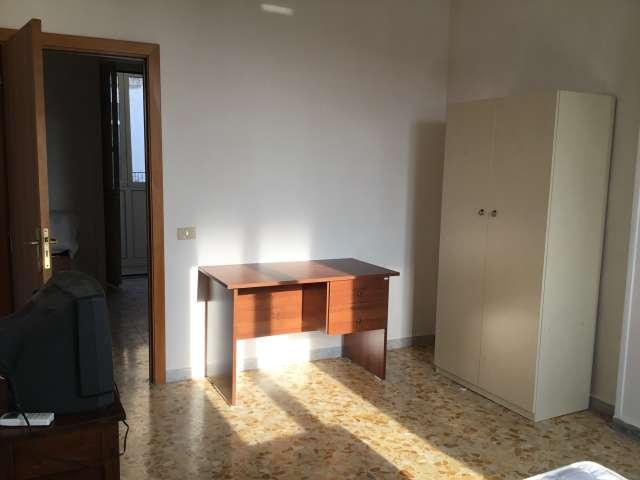 Stanza in affitto a Municipalità 1, Campania