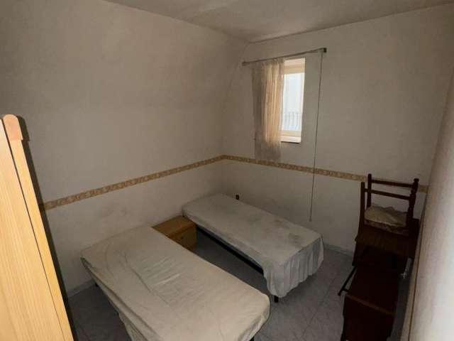 Stanza in affitto a Municipalità 4, Napola