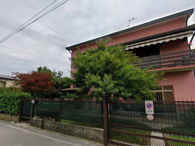 Stanza in affitto a Mezzago, Lombardia