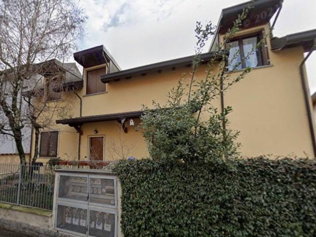 Stanza in affitto a Vedano Al Lambro, Lombardia