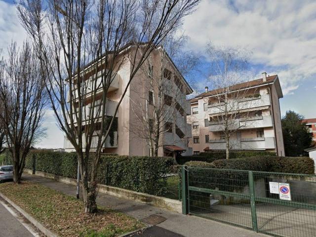 Stanza in affitto a Vedano Al Lambro, Lombardia