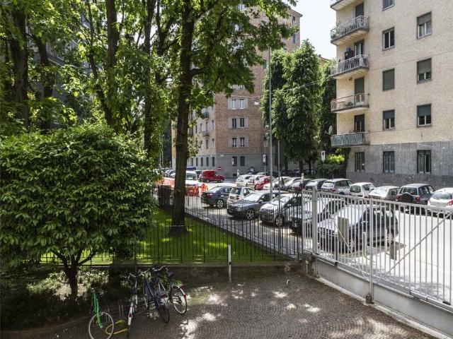 Stanza in affitto a Municipio 8 di Milano, Milano