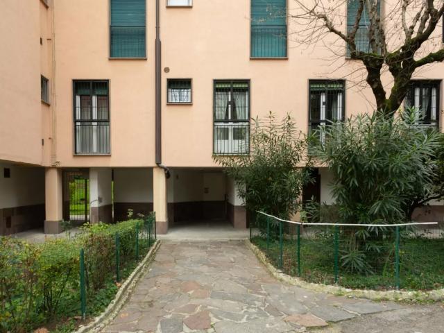 Appartamento in affitto a Municipio 9, Milano