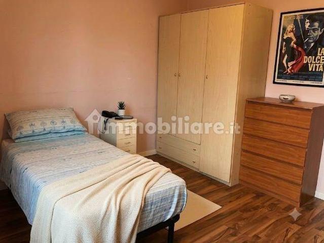 Stanza in affitto a Municipio 1, Puglia