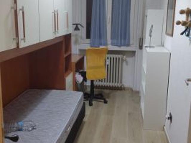Stanza in affitto a Municipio 9, Milano