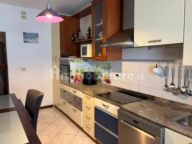Stanza in affitto a Zona Est, Brescia