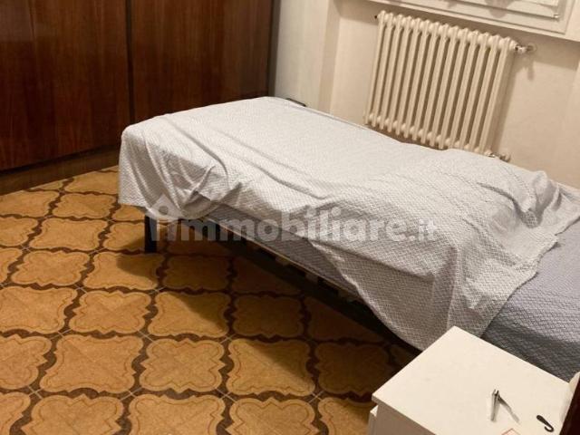 Stanza in affitto a Unione di Comuni della Romagna Forlivese, Quattro