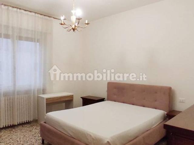 Stanza in affitto a Romano Di Lombardia, Lombardia