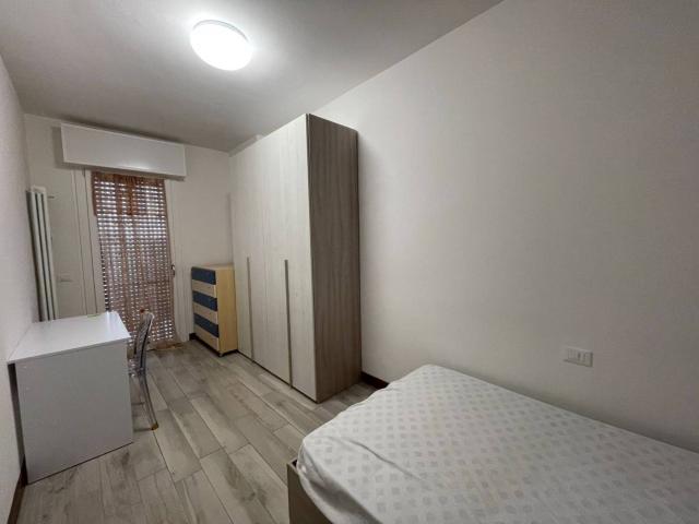 Stanza in affitto a Sud, Brenzone
