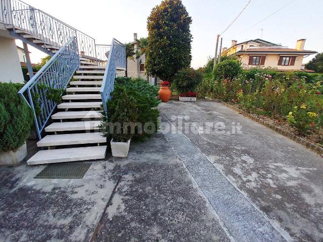 Stanza in affitto a Legnaro, Veneto