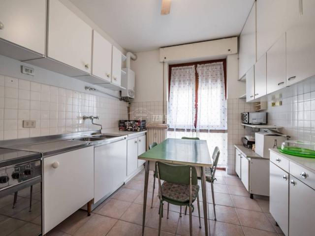 Stanza in affitto a Val d’Enza, Re