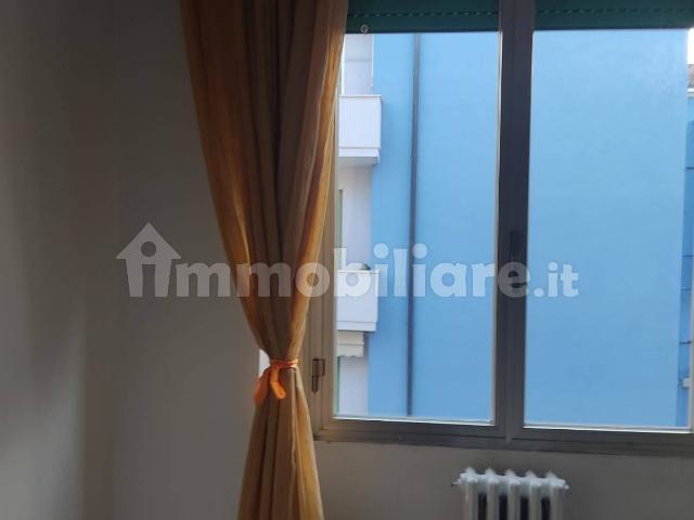 Stanza in affitto a Ovest, Brenzone