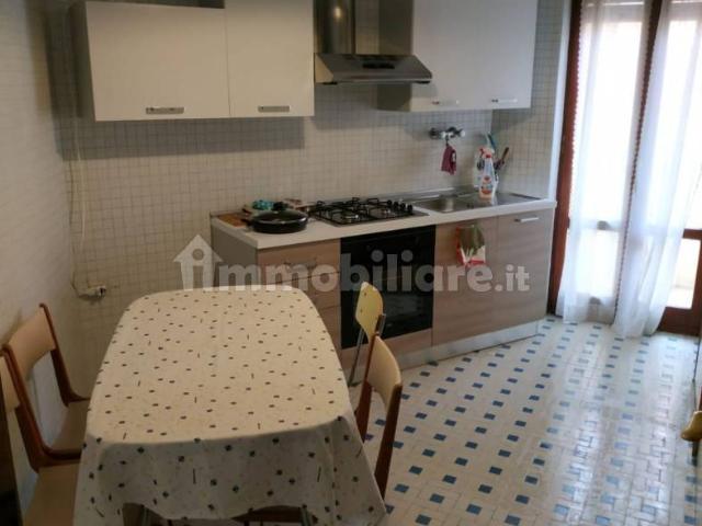 Stanza in affitto a Valle Mazzone, Roma Capitale